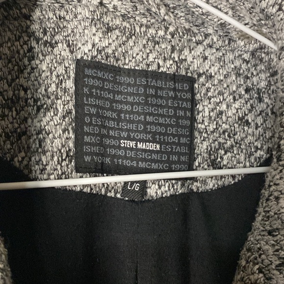 Steve Madden large black&gray coat - Picture 3 of 6